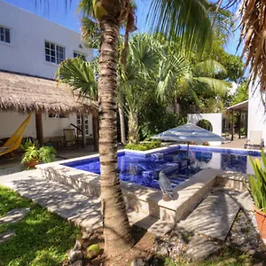 Escondida Downtown Bed & Breakfast Cozumel